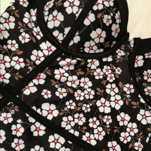 NWOT Cupshe Dream Sound Floral One piece swimsuit - Picture 3 of 4